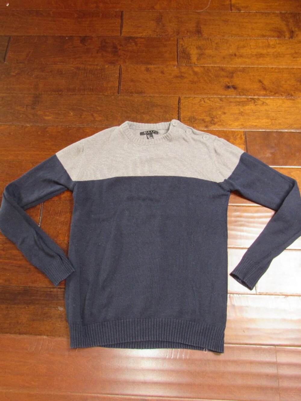 21MEN American Rag Colorblock Knit Sweater - Navy/Grey - Size Small Minimalist